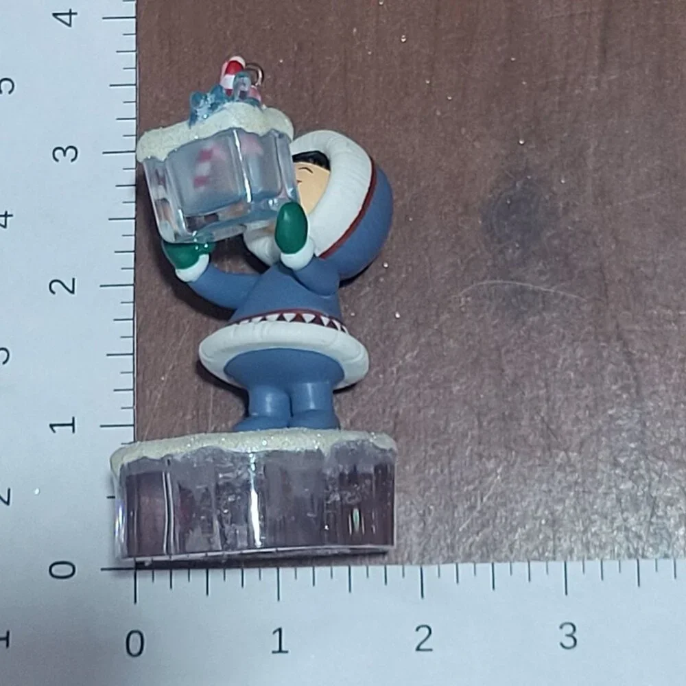 Hallmark Christmas Ornament Frosty Friends 2015 Fish Fishbowl Block of Artic Ice